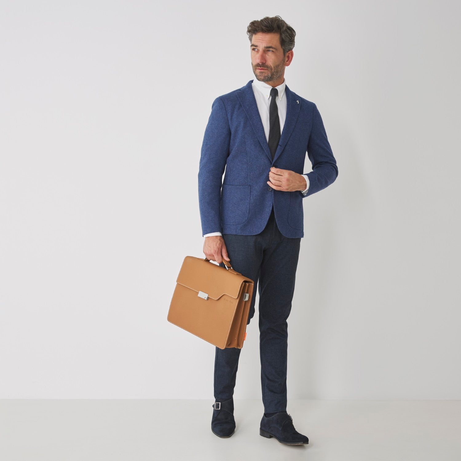 The Classic Briefcase - Tan